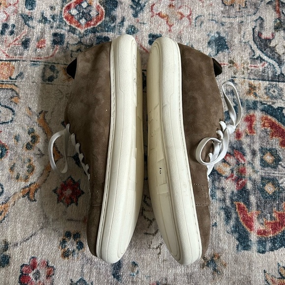 Donald Pliner Pierce Suede Sneaker Shoe in Tan Size 10 - Picture 5 of 9